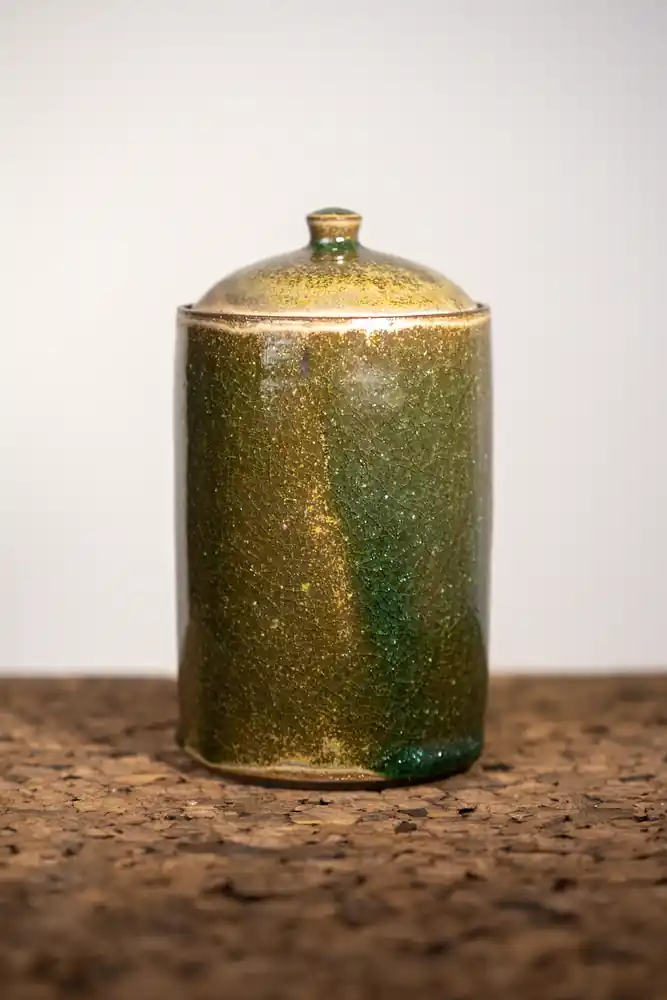 Green Crackle Jar C01